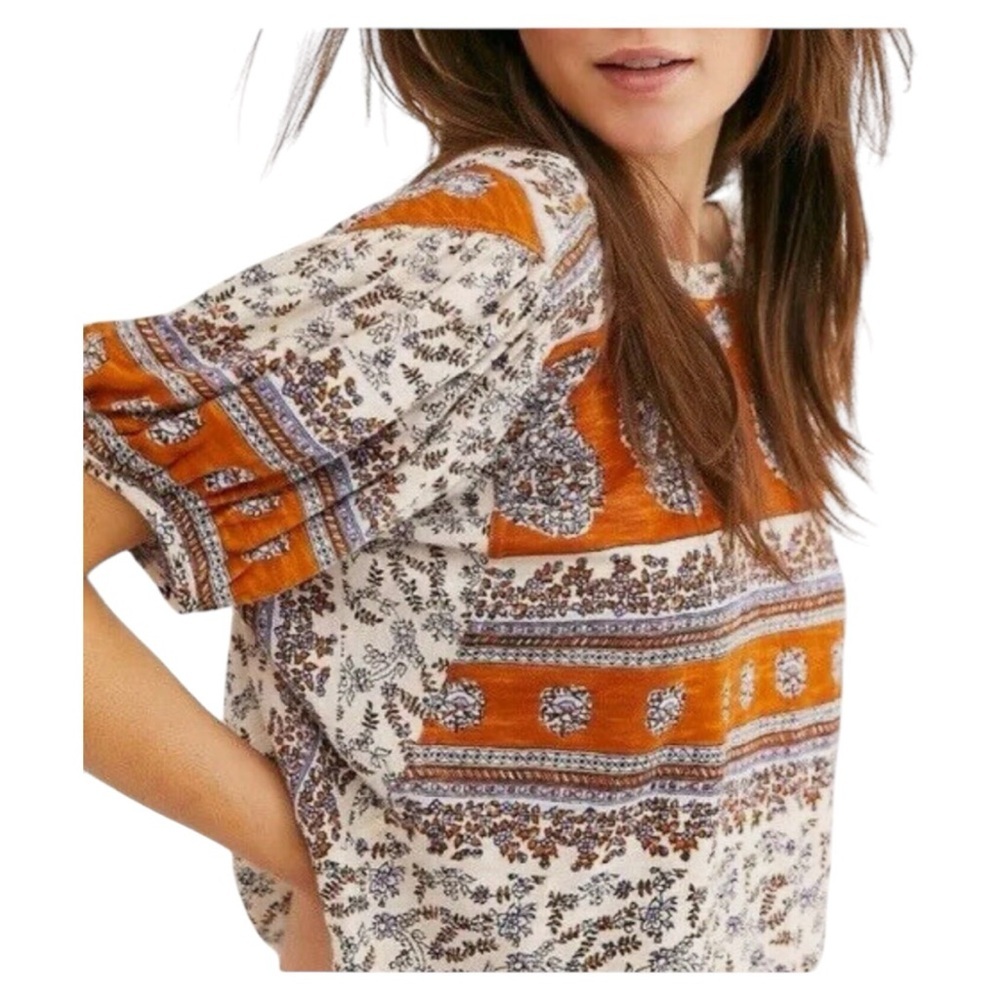 Free People Paisley printed t-shirt in ivory size Small - Picture 7 of 8